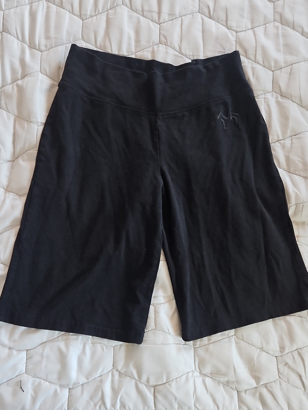 Green Apple Black Women's Bermuda Shorts